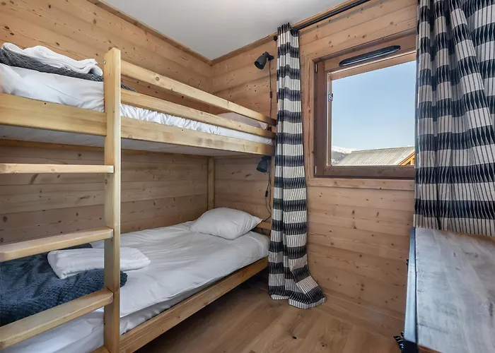 T4 Courchevel, Proche Pistes, Parking, Wifi - Fr-1-563-36 * Courchevel