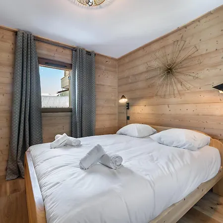 T4 Courchevel, Proche Pistes, Parking, Wifi - Fr-1-563-36